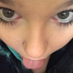 Meet your Posher, Lily